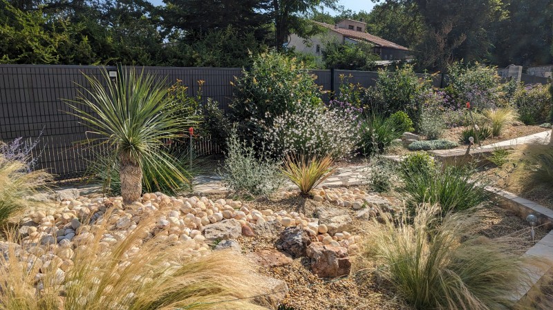 aménagement d'un jardin méditerranéen à rians dans le haut-var