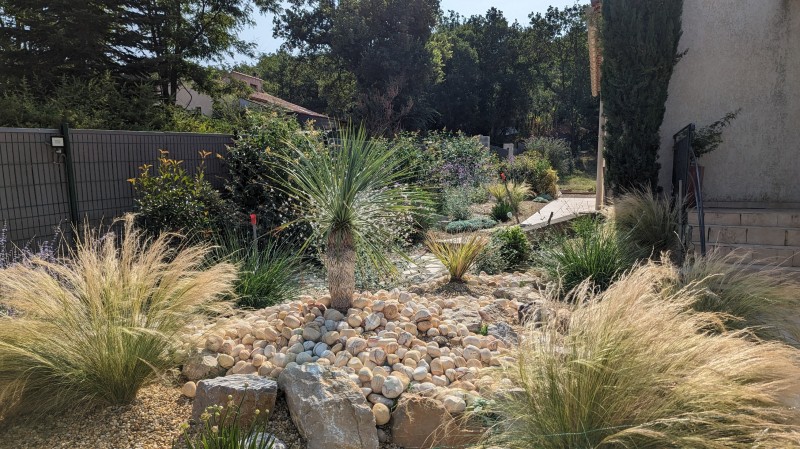 aménagement d'un jardin méditerranéen à rians dans le haut-var