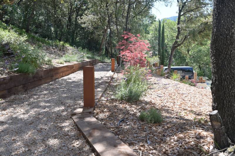 AMÉNAGEMENT D'UNE ENTRÉE À SAINT-MAXIMIN-LA-SAINTE-BAUME DANS LE VAR