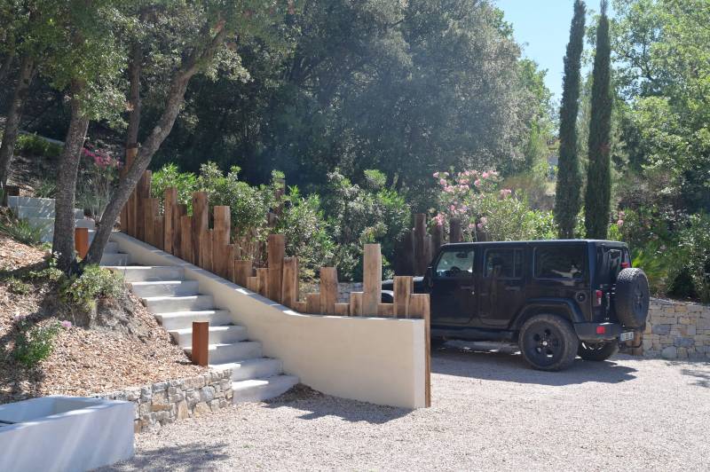 AMÉNAGEMENT D'UNE ENTRÉE À SAINT-MAXIMIN-LA-SAINTE-BAUME DANS LE VAR
