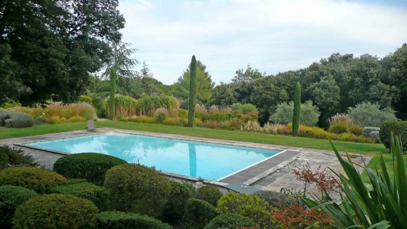 Faites confiances à un jardinier professionnel pour vos travaux d'entretiens dans le Var