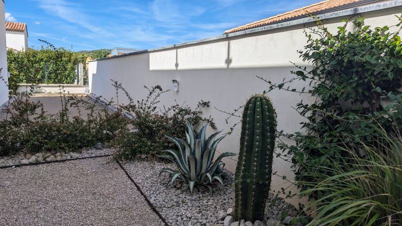 Aménagement d'une coursive hall d'entrée à Pourrières dans le Var