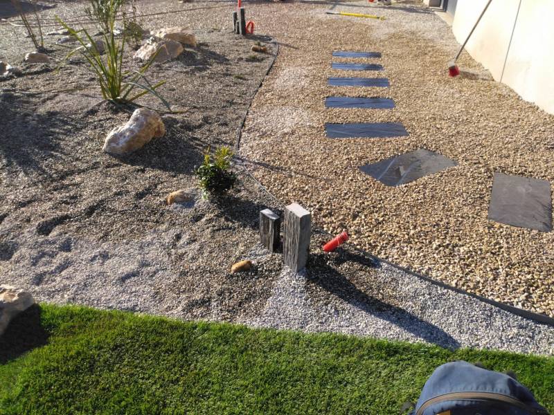 Aménagement d'un jardin à Vinon-sur-Verdon dans le Var