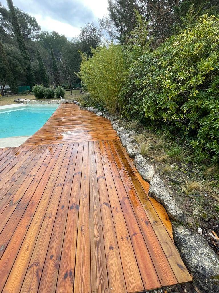 Réalisation d'une terrasse à Aix-en-Provence dans les Bouches-du-Rhône