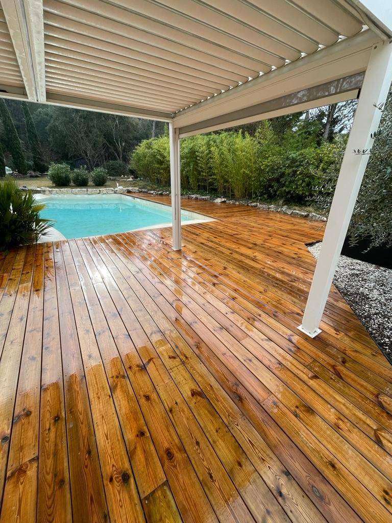 Réalisation d'une terrasse à Aix-en-Provence dans les Bouches-du-Rhône