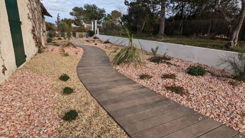 Réalisation un ponton en Cumaru à Rians dans le Var