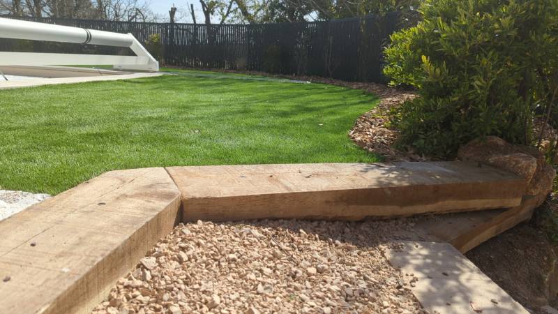 Aménagement d'un jardin à la Verdière à côté de Rians