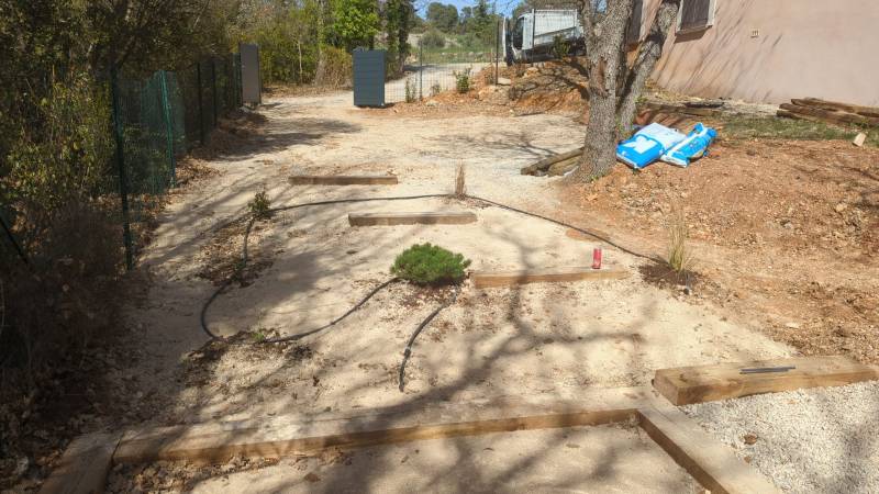 Aménagement d'un jardin à la Verdière à côté de Rians