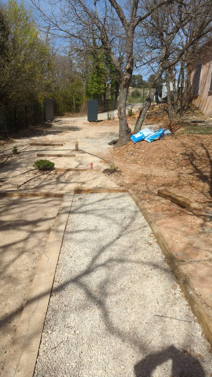 Aménagement d'un jardin à la Verdière à côté de Rians