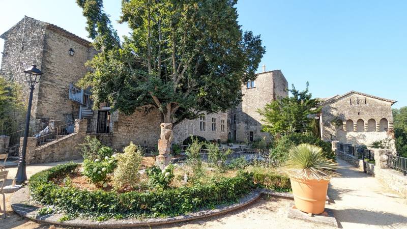 Aménagement d'un jardin à St Paul lez Durances dans les Bouches-du-Rhône